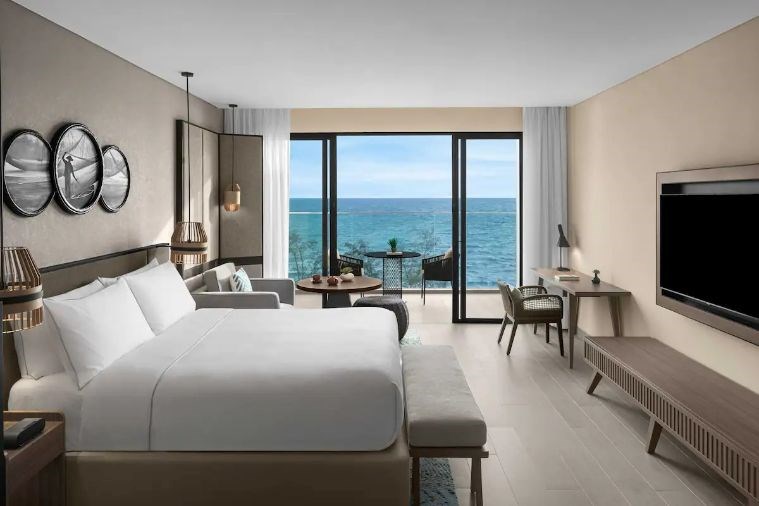 1- Bedroom Grand Oceanfront Suite